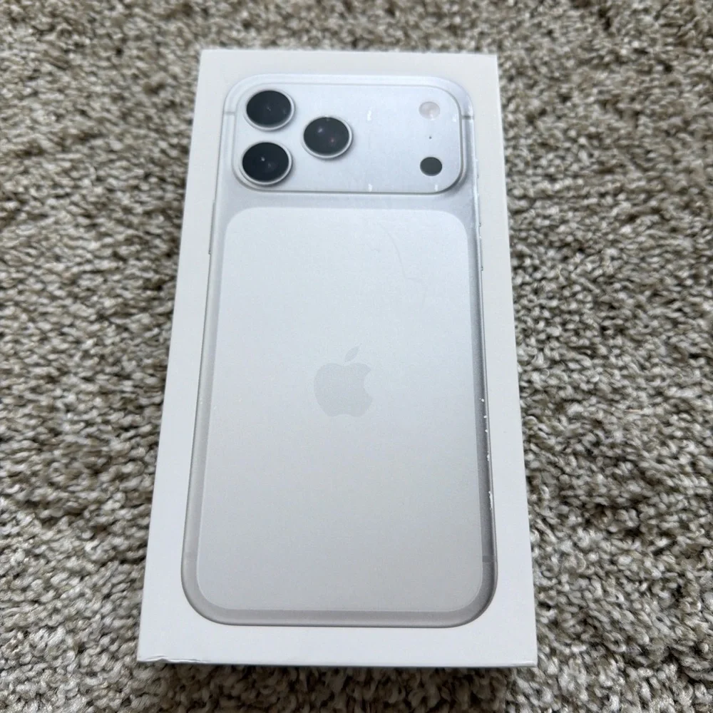 iPhone 17 Pro Max box only